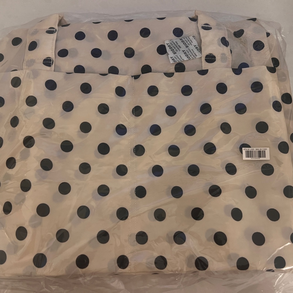 NWT BAGGU Small Cloud Carry On Cream with Black Polka Dot Bag